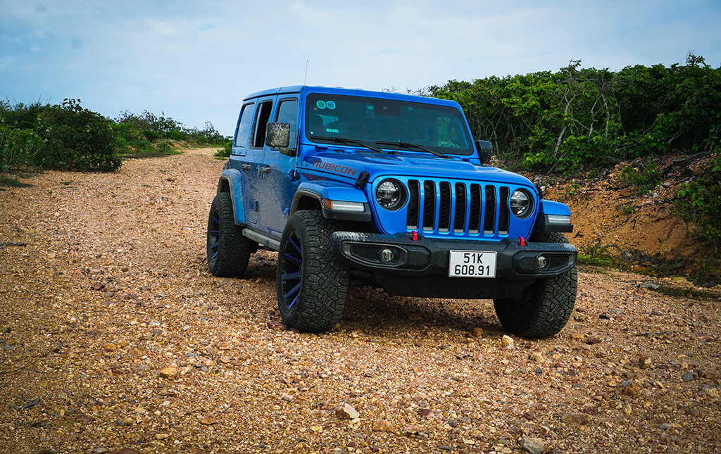 Trải nghiệm Jeep Wrangler Rubicon – Xe Mỹ, lái chất