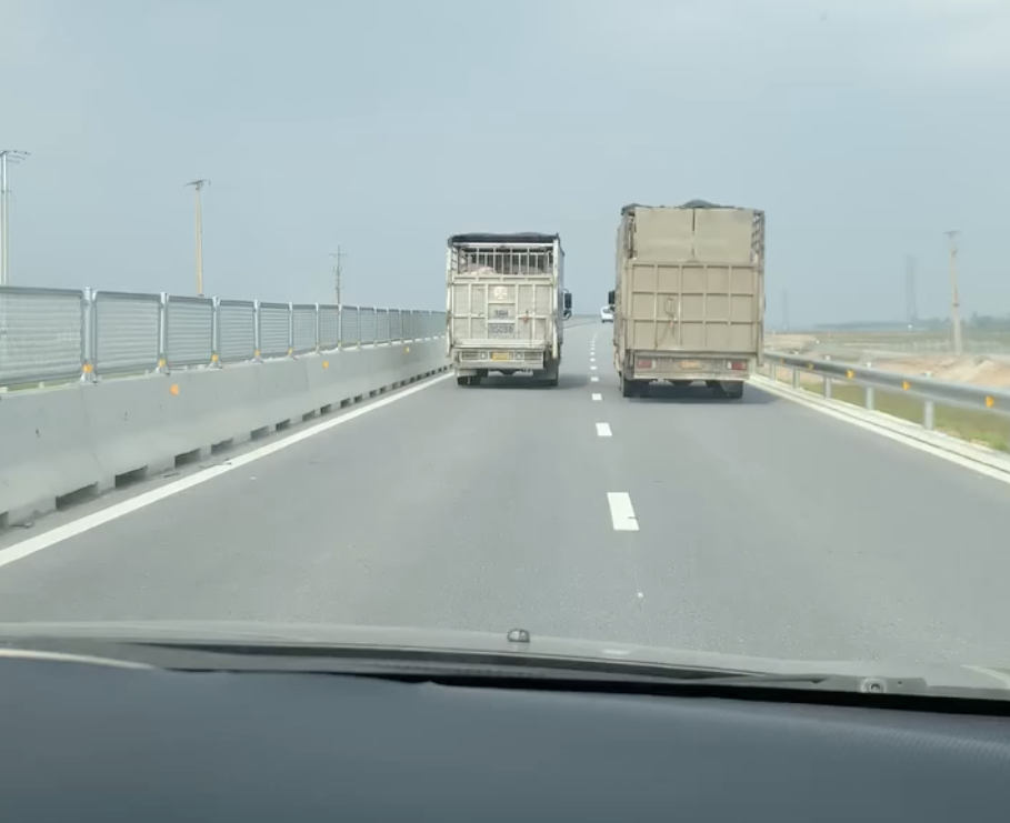Tình huống hay gặp trên đường Cao tốc Việt